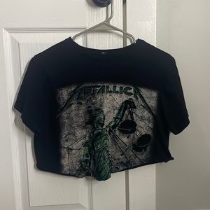 Cropped metallica top